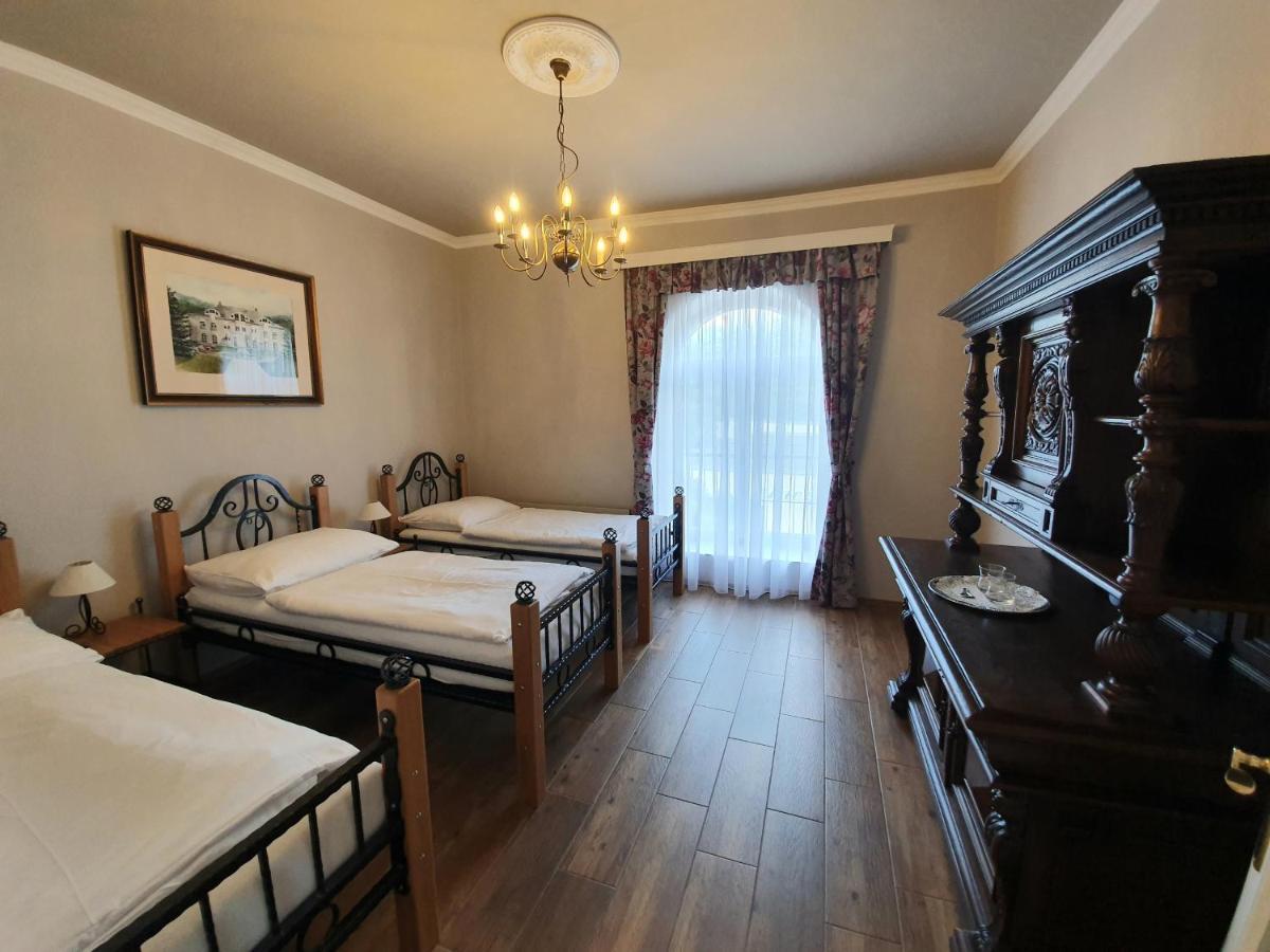 Lesni Hotel Perslak Nová Bystřice Bagian luar foto