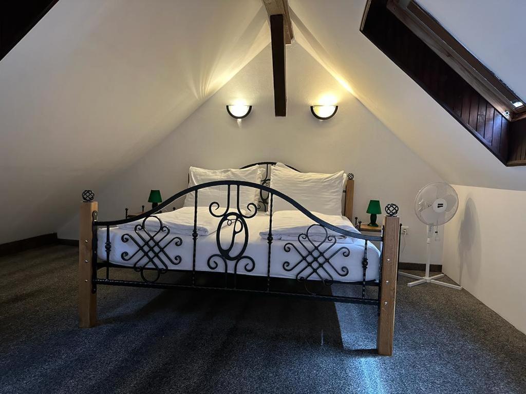 Lesni Hotel Perslak Nová Bystřice Bagian luar foto