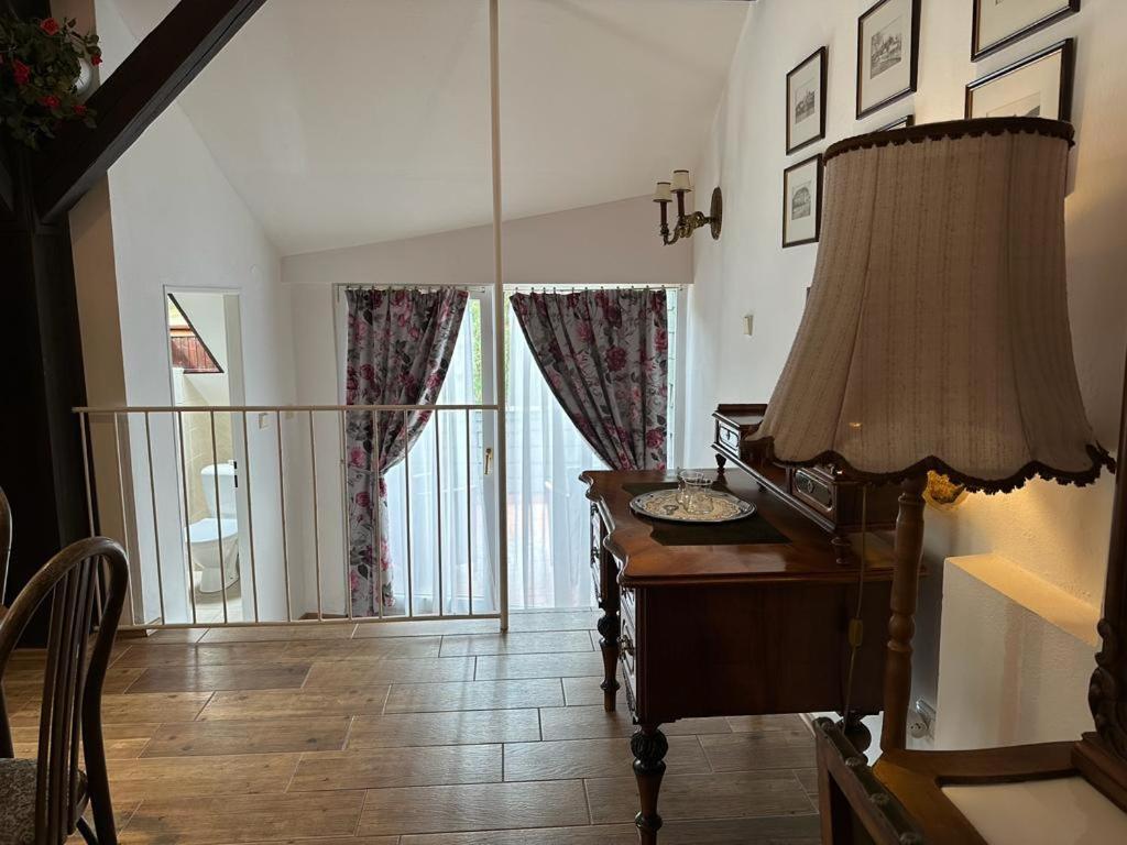 Lesni Hotel Perslak Nová Bystřice Bagian luar foto