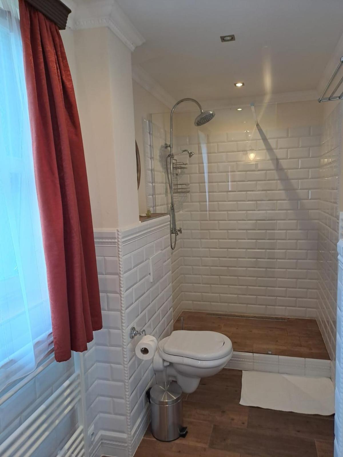 Lesni Hotel Perslak Nová Bystřice Bagian luar foto